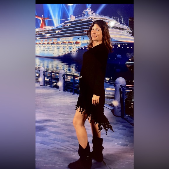 Meet your Posher, Tiara - Picture 9 of 16